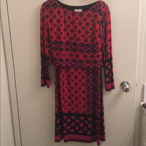 Geometric overlay dress - Picture 1 of 2